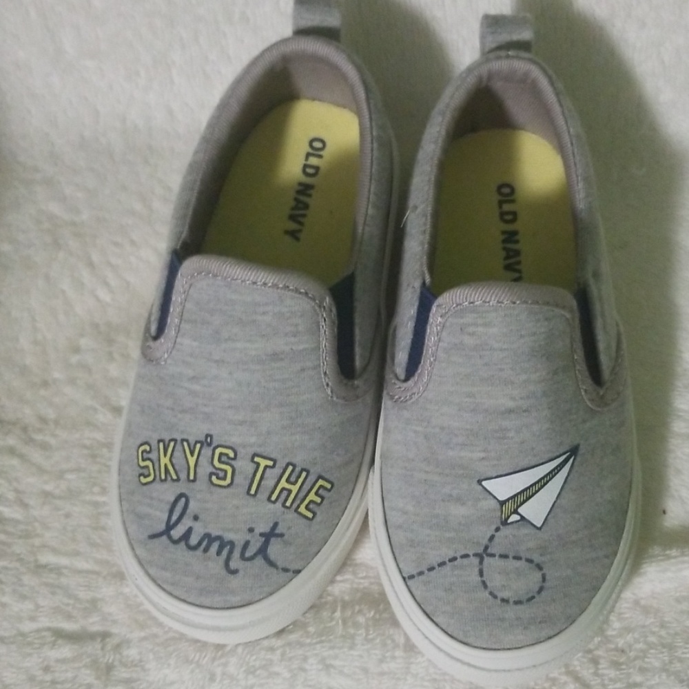 Old Navy Boys Sky's The Limit Sneaker Slip Ons